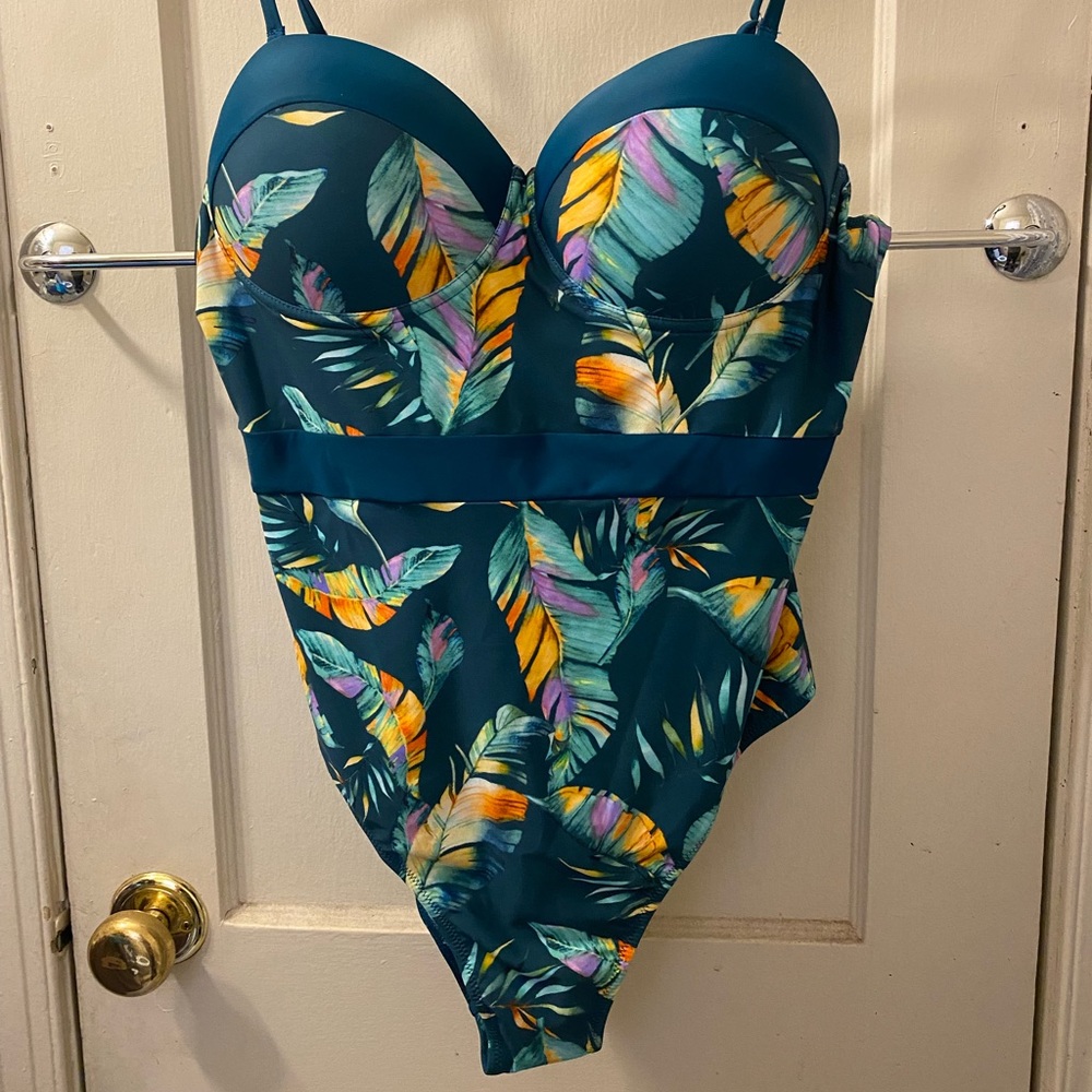 NWT CupShe Tropical One Piece Bathing Suit XXL